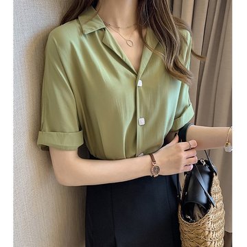 

Season New Fashion Style Shirt Women Short-sleeved Design Sense Female Minority Shirt Loose Han Fan V-neck Shirt
