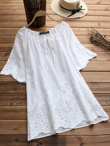 Hollow Embroidery Laced Vintage Blouses