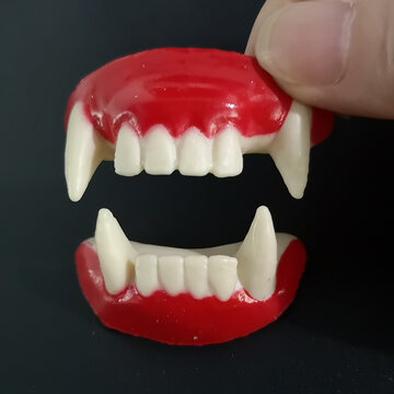 Plastic Halloween Dentures