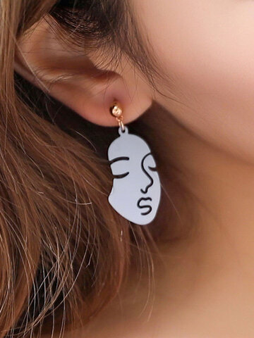 Ohrringe mit Gesicht aus Aluminium
