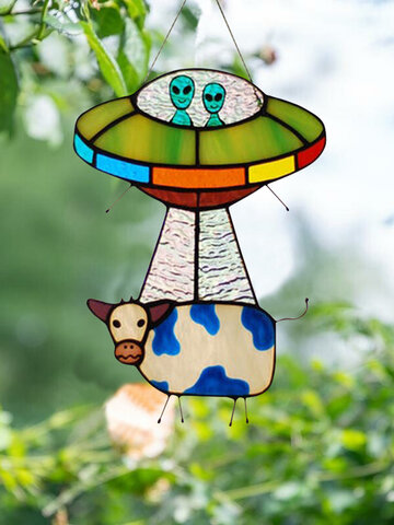Acrilico UFO Alien Cow Suncatcher Decor Finestra in vetro Ciondolo per auto Ciondolo appeso Decorazione per giardino di casa