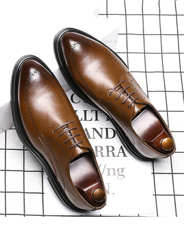 Men Carved Microfiber Leather Formal Shoes