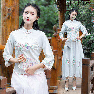 

7886 Season New Ethnic Style Short-sleeved Women's Shirt Slim Standing Collar Embroidered Girlfriends Shirt Women