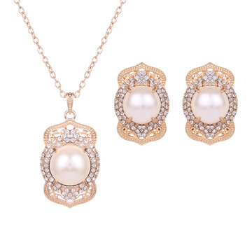 Elegant Jewelry Set Rhinestone Pearl Necklace Earrings Set