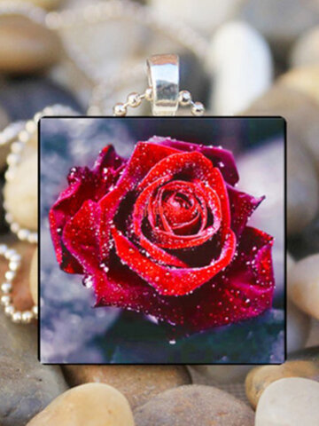Square Rose Printed Necklace