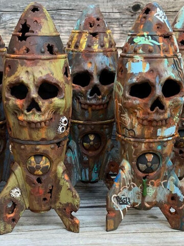 1 PC Halloween Skull Bomb Resin Ornament Small Nuclear Warhead for Yard Garden Home Desktop Decor