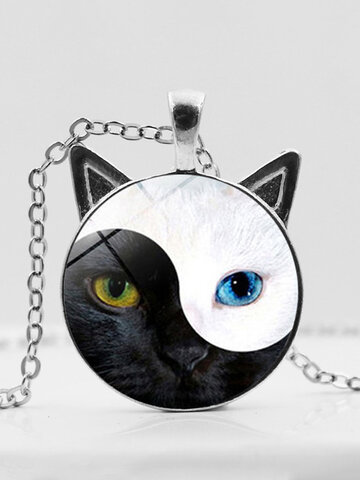 Heterochromatic Cat Necklace