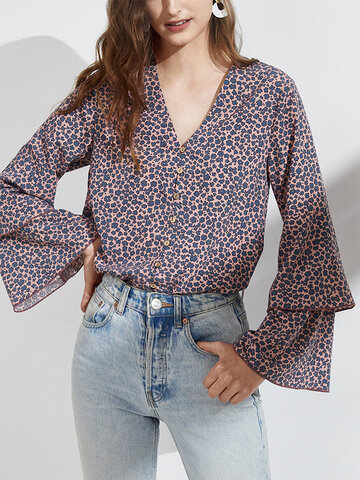 Floral Pattern Bell Sleeve Blouses