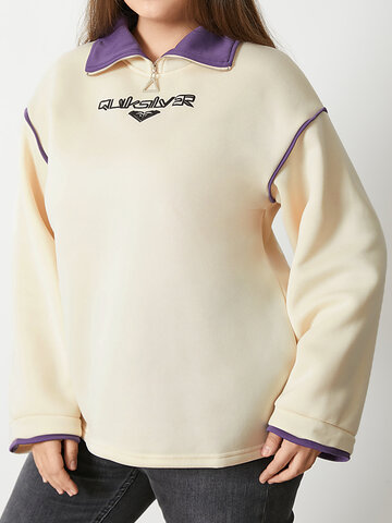 Sweatshirt mit Farbblock-Reißverschluss vorne und Buchstabe
