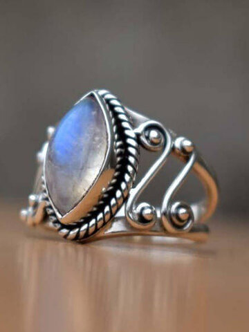 1 Pcs Vintage Craft Alloy Moonstone Elegant Ring