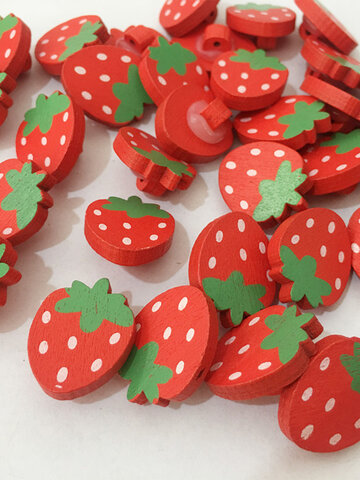 100Pcs Cartoon Buttons Strawberry Wooden Buttons