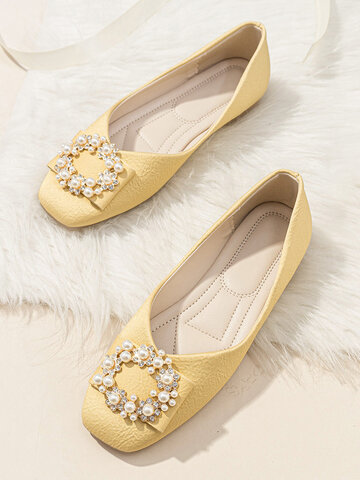Fashion Pearls Decor Loafers