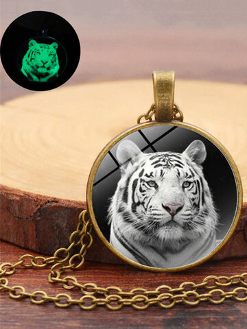 Ожерелье со светящейся головой тигра